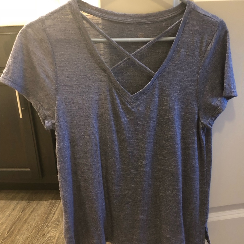 Criss cross v neck t shirt